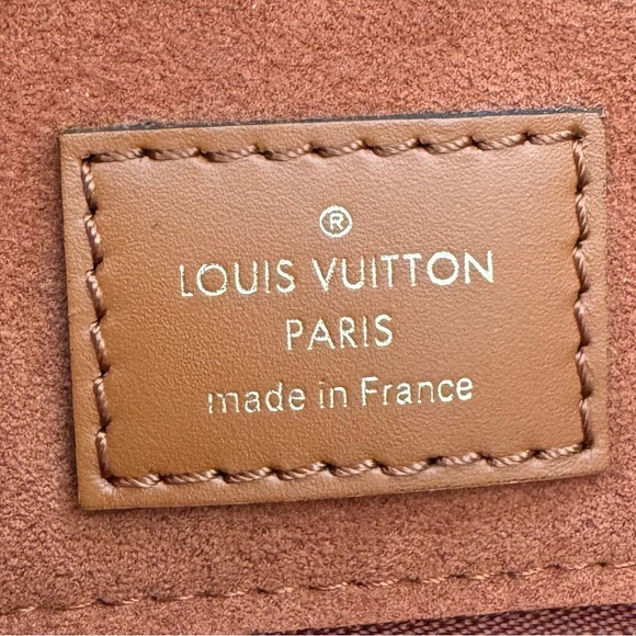 Louis Vuitton Tricolor Leather Monogram Fold PM Tote Satchelc, size 8x9x7.5 - Picture 2 of 16